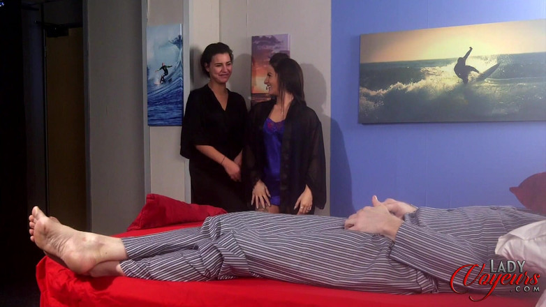 Lady Voyeurs: Gloria de la mañana