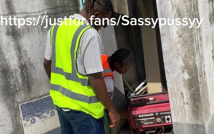 Sassypussyy: Преміум контент