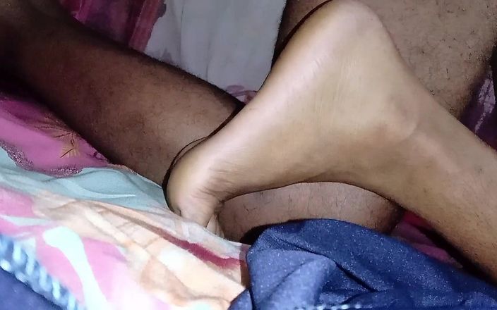 Deshi women: Femeia desi Tasneem și iubitul ei au făcut sex anal în poziția...