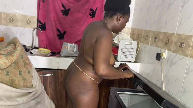 Sex naija 1: 厨房笼爱她