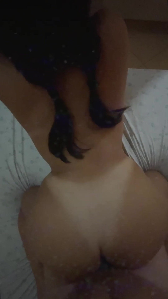 Couple Of Pleasure: Coppia molto calda che fa sesso a casa