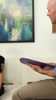 Anissa Kate è l'unica ragioniere che scopa così