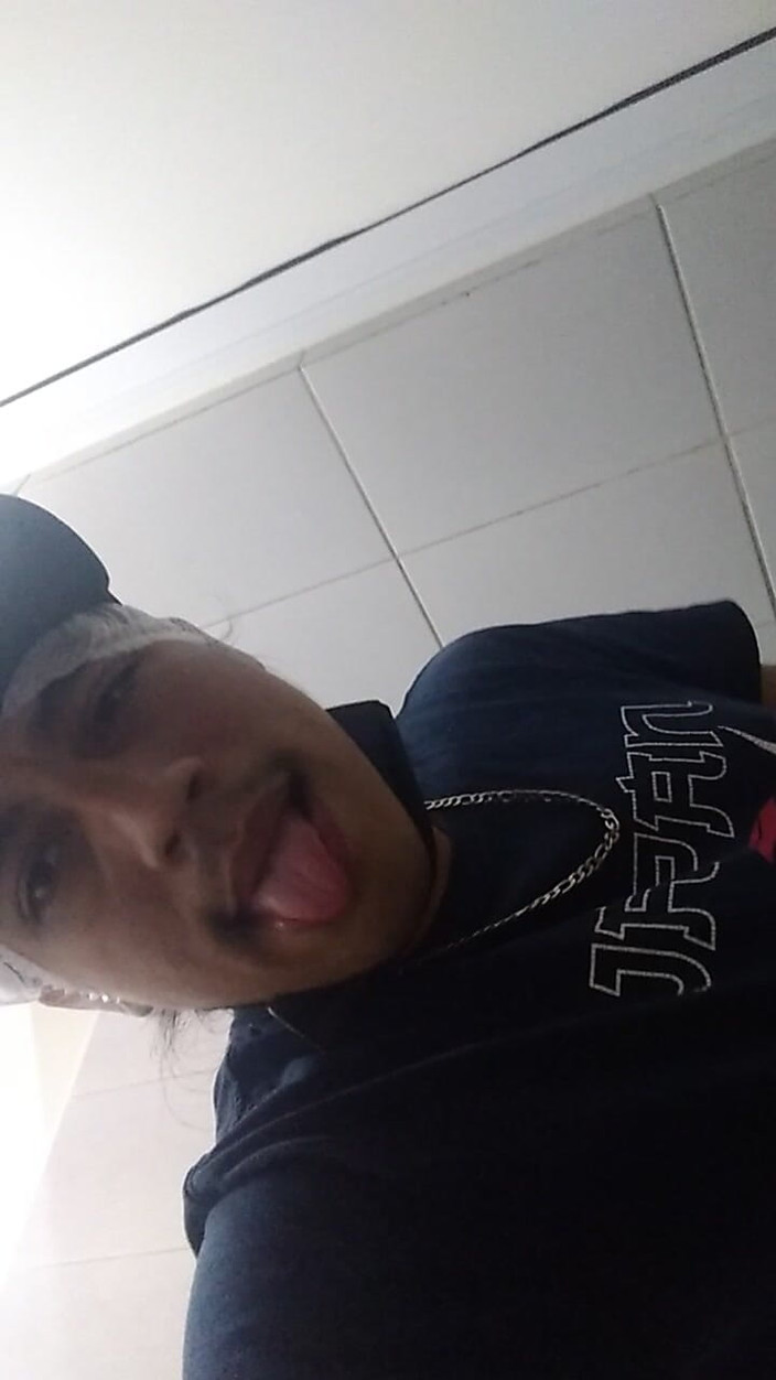 AlexAlejandro13: चलो थोड़ा सार्वजनिक बाथरूम में चलते हैं