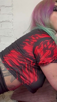 Sexy hermanastra gótica dio la mamada más perfecta