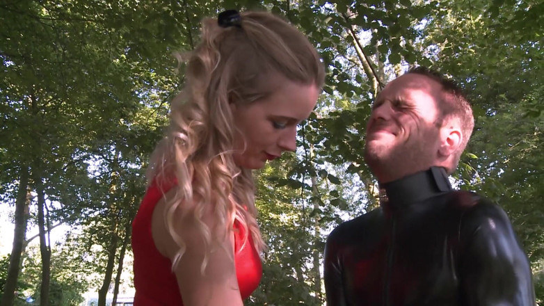 Melody Pleasure: A walk with the slaves