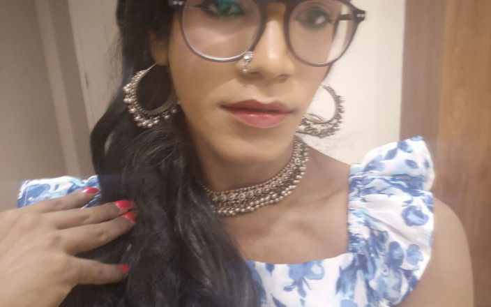 Keerthanakeerthi95: Indian Sissy Loszka Obciąganie POV