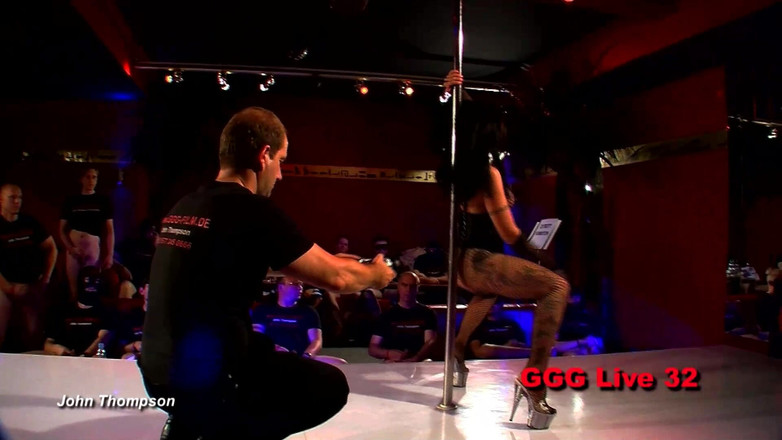 Fuck Cumshot Party: Ggg John Thompson - peituda gata adorando grande e vários paus...