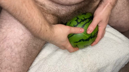 Paul Bear: Follando un melón