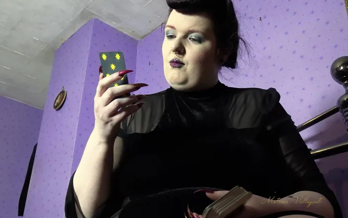 Mxtress Valleycat: Card Flip Findom