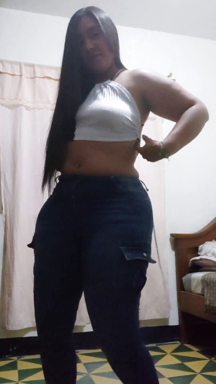 Vanne_sexy87: sama doma masturbuji, než někdo přijde víc