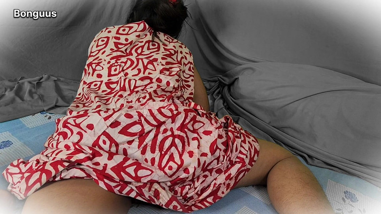 Riya Bonguus: Desi nevlastní tetička šuká v sexy milf sexu zezadu