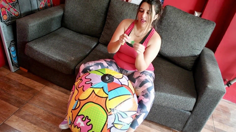 Bunny Looner: Taytlı plaj topuna bin ve söndür - bunny looner