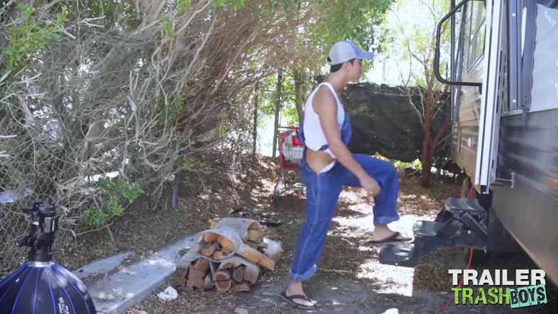 Trailer Trash Boys: TRAILERTRASHBOYS matahală tatuată Isaac X se fără prezervativ cu Alfonso...