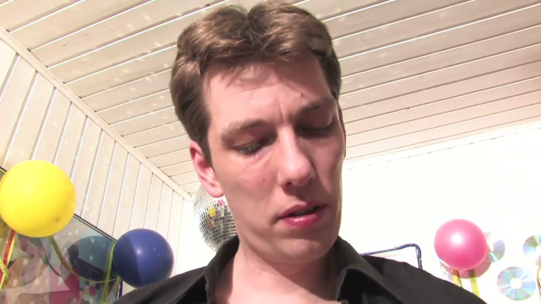 Double Trouble: German whores sharing dude's cock in threesome