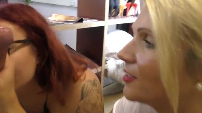 Nylon MILFS: Pieprzyć moją brudną nylonowa dziewczynę