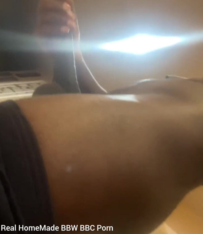 Big black cock BBCee: Striptease mângâindu-mi pula făcând moara de vânt