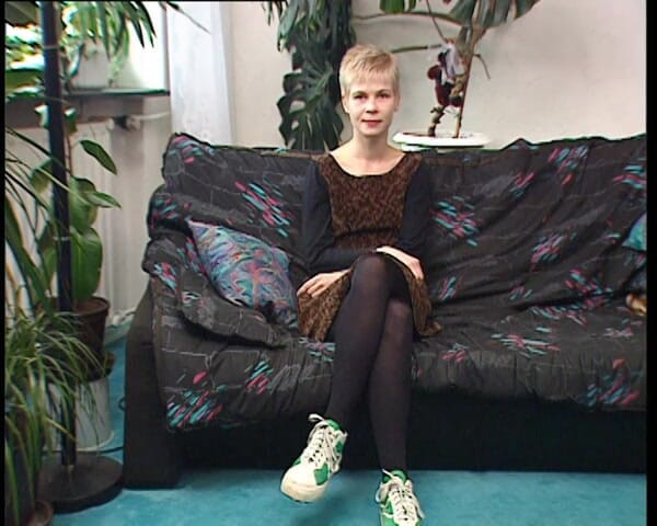 YOUR FIRST PORN: Nadja dba o jej cipki Soft Clip
