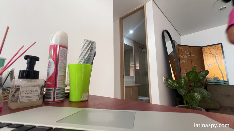 Latinaspy: 거대한 엉덩이의 하녀 Apt를 청소한 다음 상사를 따먹어 2부