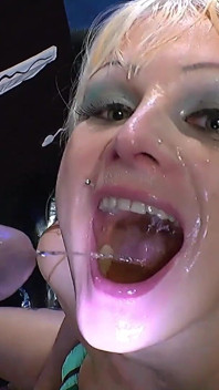 Ggg John Thompson - Mia Bitch in Piss Trap Blonde Wild Suck