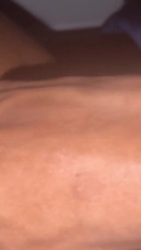 Lång kuk ryckar av för sexuell njutning