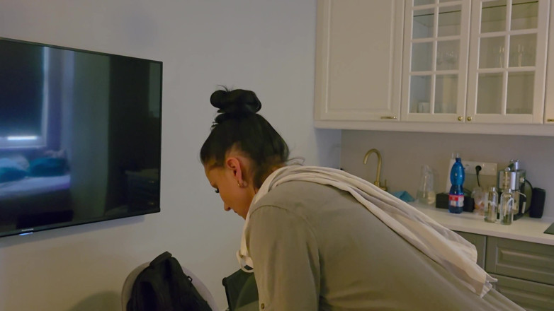 JoleeLove: Roomservice Special