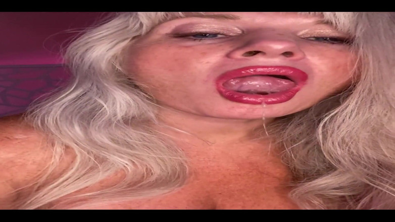 PaintedRose: Кохана мачухи отримує поцілунки