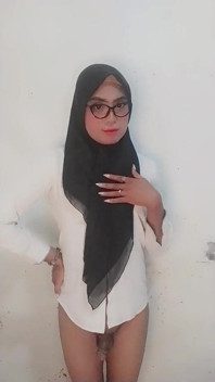From Teacher to Cock Addict - Hijabi Sissy Mind Broken
