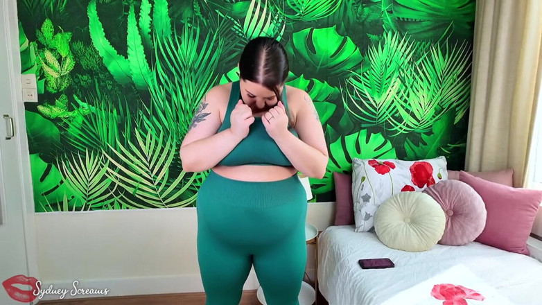 Sydney screams fetish: Zpocená jóga voní