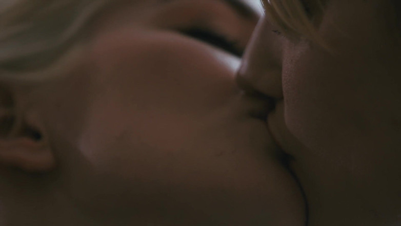 SweetheartVideo: 키스하는 소녀들 25 장면 1 소녀 키스