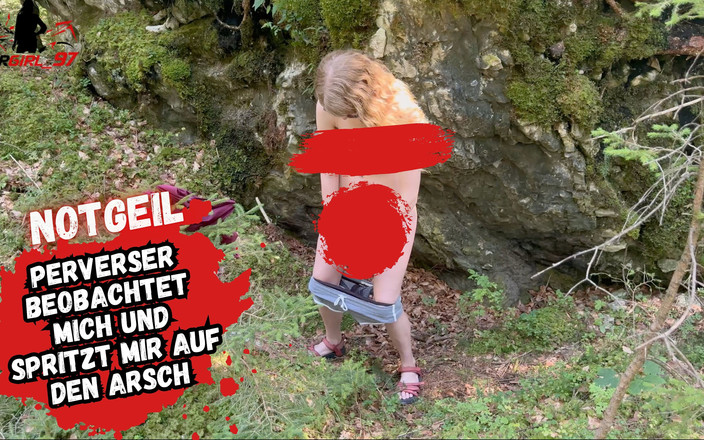 Bikergirl_97: Un Voyeur Pervers Me Filme Dans L’appel Vidéo Et !