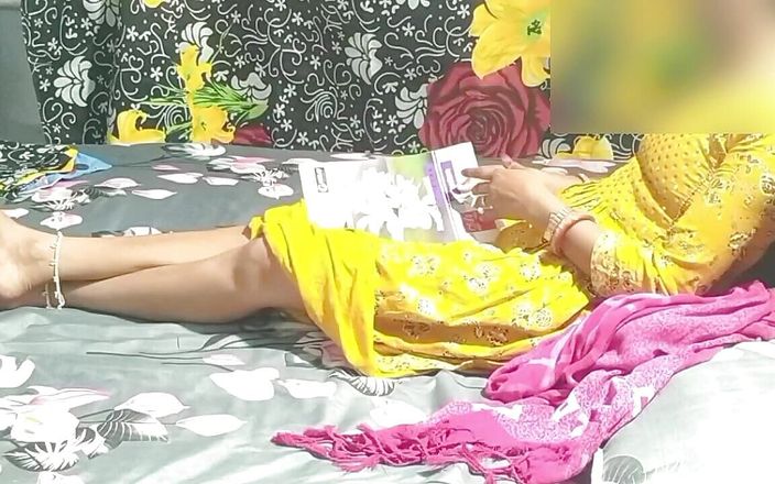 Rakul 008: 休息的女孩认为我是她的丈夫她穿着黄色库尔塔没有睡衣