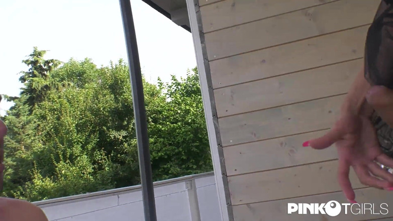 Pinko TGirls: Transsexual Keylla Marques fode a bunda da estrela pornô Marica...