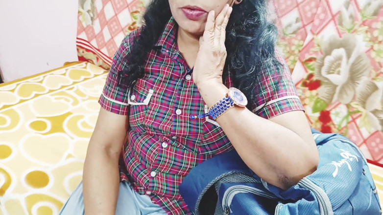 Telugu honey lips: Indian College Girl with Step Brother
