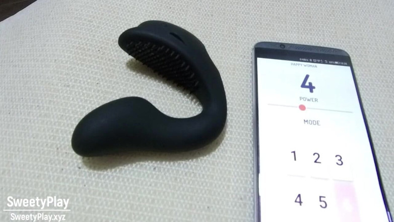 SweetyPlay: Controle remoto meu vibrador em um restaurante