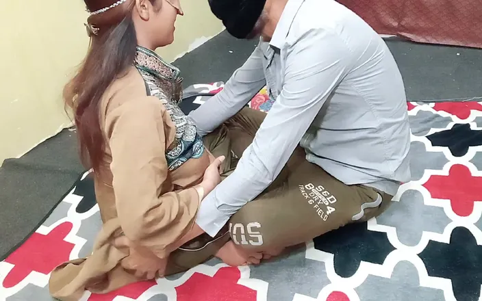 MehwishButt: Indian Desi Maid Fucked Hard by Boss for New Clothes...