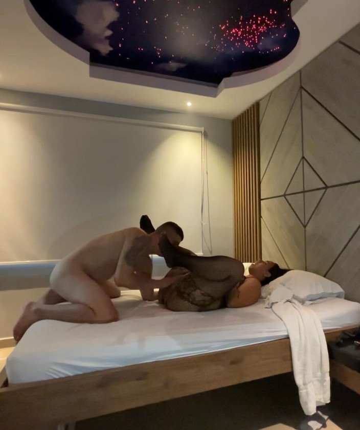 Monozion: Gerçek süper orgazmlar, kesiksiz, ev yapımı düzenlemeler olmadan squirting