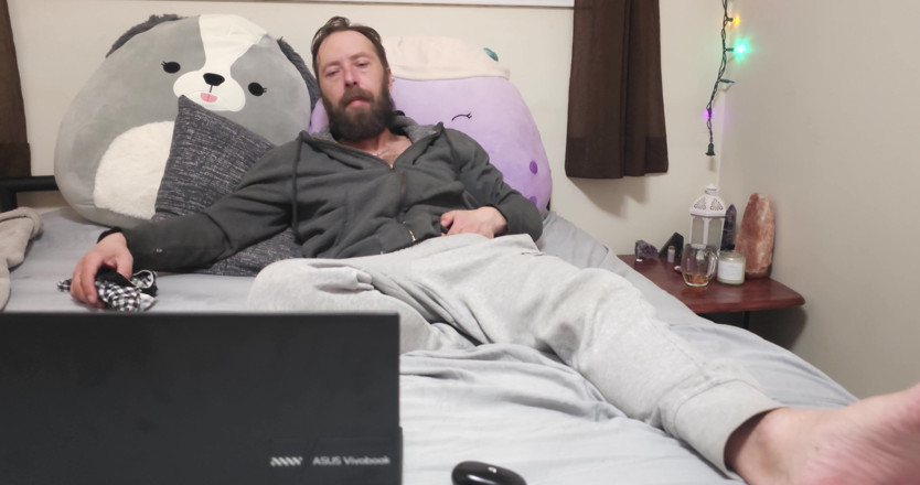 PineapplePie1111: Mój ojczym znalazł mój film porno !! Złapany na gorącym uczynku!...