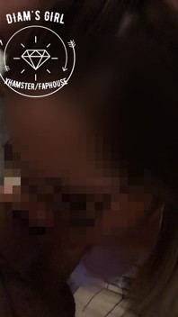 Jeune Fille De Noel Baise Dur Avec Le Pere Noel Pour Recevoir En Cadeau Un Gros Facial Diams