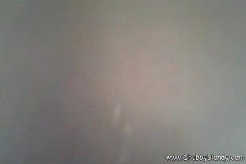 Chubby Blondy: 素人自拍性爱