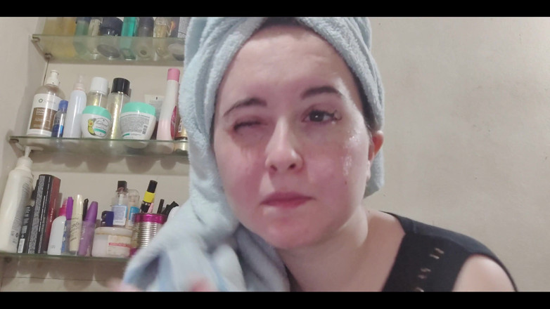 RavenHearth666VIP: Pulendo i miei occhi e le ciglia