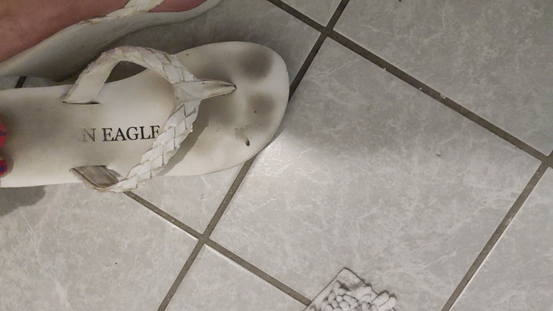 Mutsakin: Piedi e impronte sexy