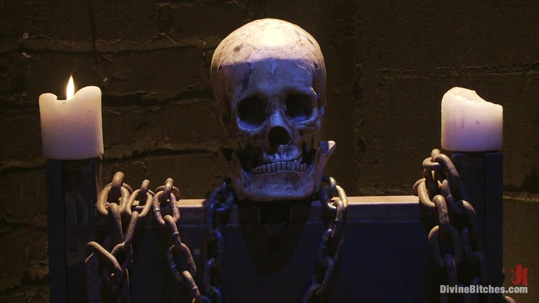 Divine Bitches by Kink: 快楽奴隷製作中:エピソード1