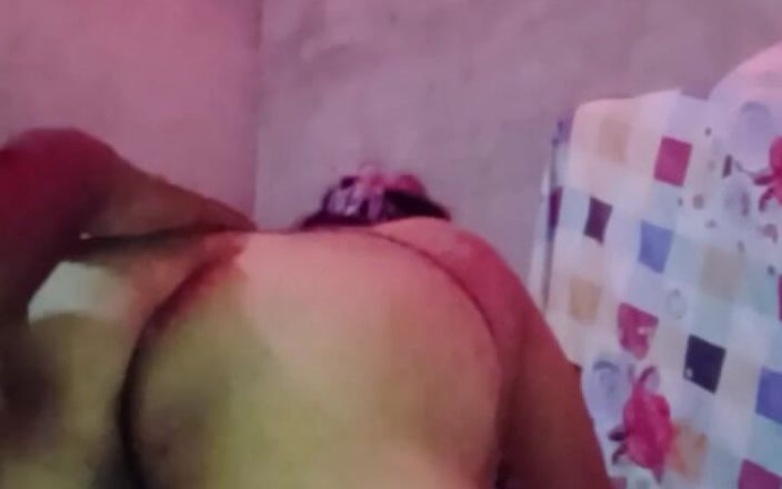 RR Fun Couple: Ragazza carina indiana desi scopa
