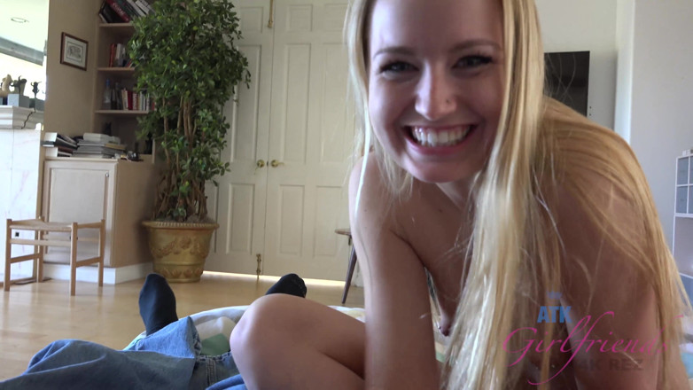 ATK Fans (Girlfriends): Virtual handjob/blowjob/footjob with scarlett sage
