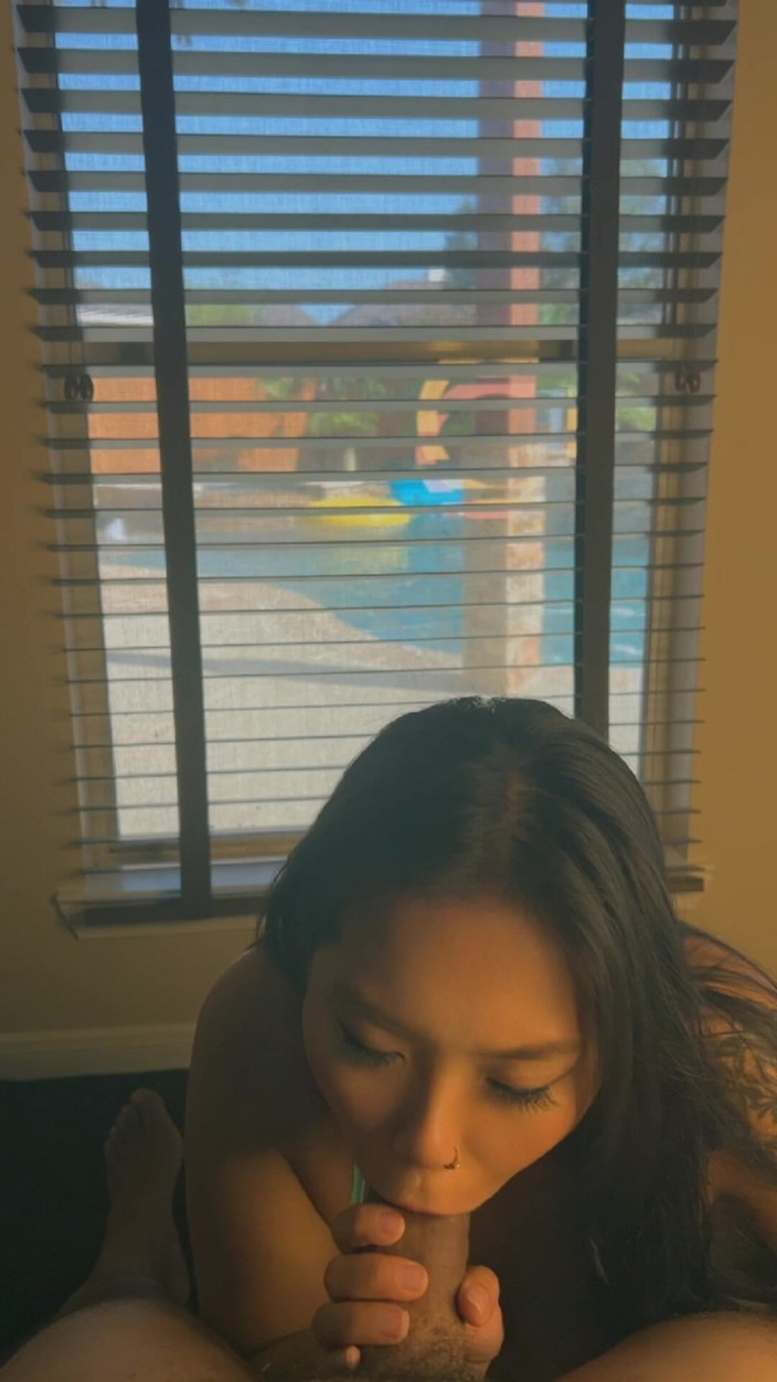 ThiccAsianMimi: Sexy asiatisches mädchen gibt handjob und blowjob, riesiges abspritzen