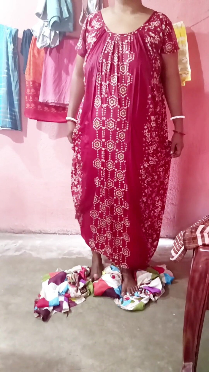 Pakhi0705: Sfw günlük yaşam tarzı elbise değişikliği