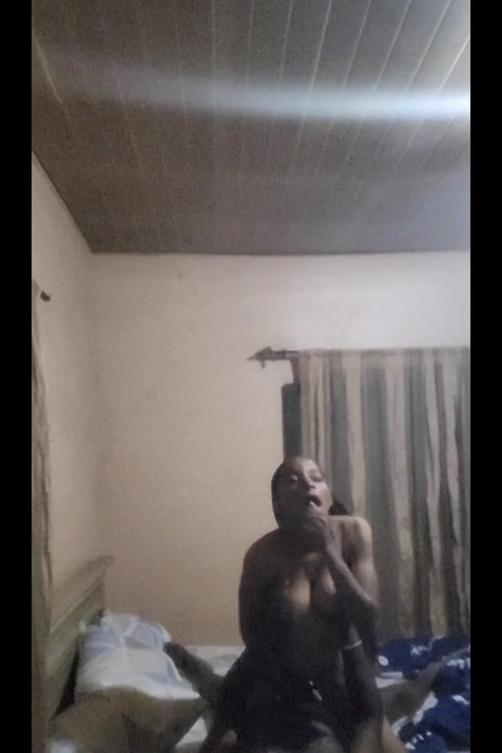 Daddy O Yo Yo: Thotie 19, nggak sabar dudukin kontol aftet class