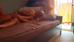 Anna Fire: Ele lambeu as solas dos pés da madrasta para que...