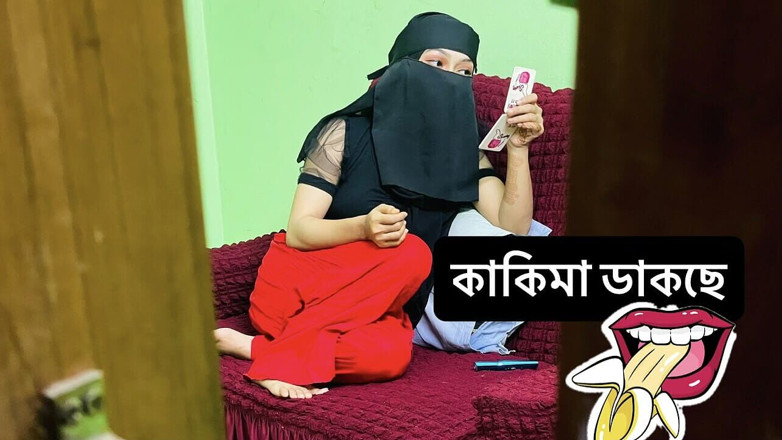 Riya Chowdhury: La première fois que ma tatie sexy veut baiser avec...
