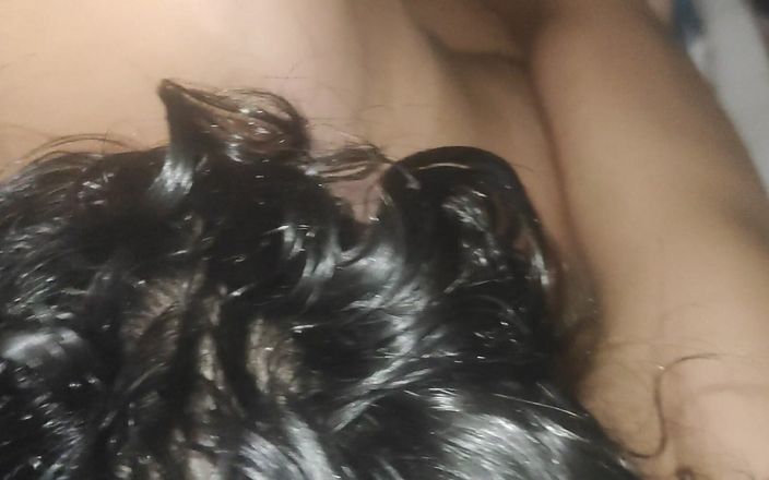 Hotty baby: Bạn gái đang chờ đợi tình dục